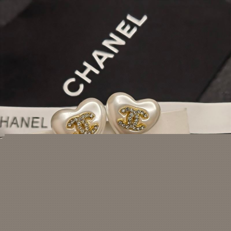 Ch*el brooches